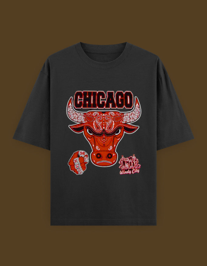 CHICAGO BULLS -- Unisex Oversized Classic T-Shirt